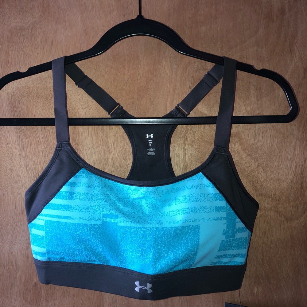 NWT UNDER ARMOUR sports bra
